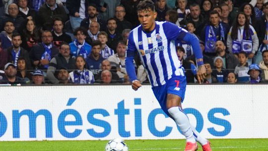 FC Porto: Veron custou €10,2 milhões, mas não dá retorno desportivo