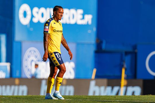 Estoril: Hélder Costa já se treina no relvado a pensar na Taça