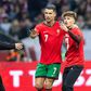 O resultado da 'selfie' de Ronaldo com jovem invasor de campo (foto)