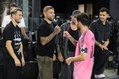 Otamendi cumprimenta Messi em Miami - Foto: X/MLS