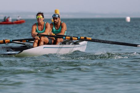 Patrícia Batista e Afonso Costa sagraram-se campeões da Europa de remo de mar na Turquia. Foto COP