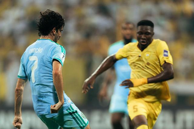 Trincão de pé quente - Foto: Al Ahli