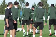 'Azia' de Quaresma arranca sorrisos no treino do Sporting