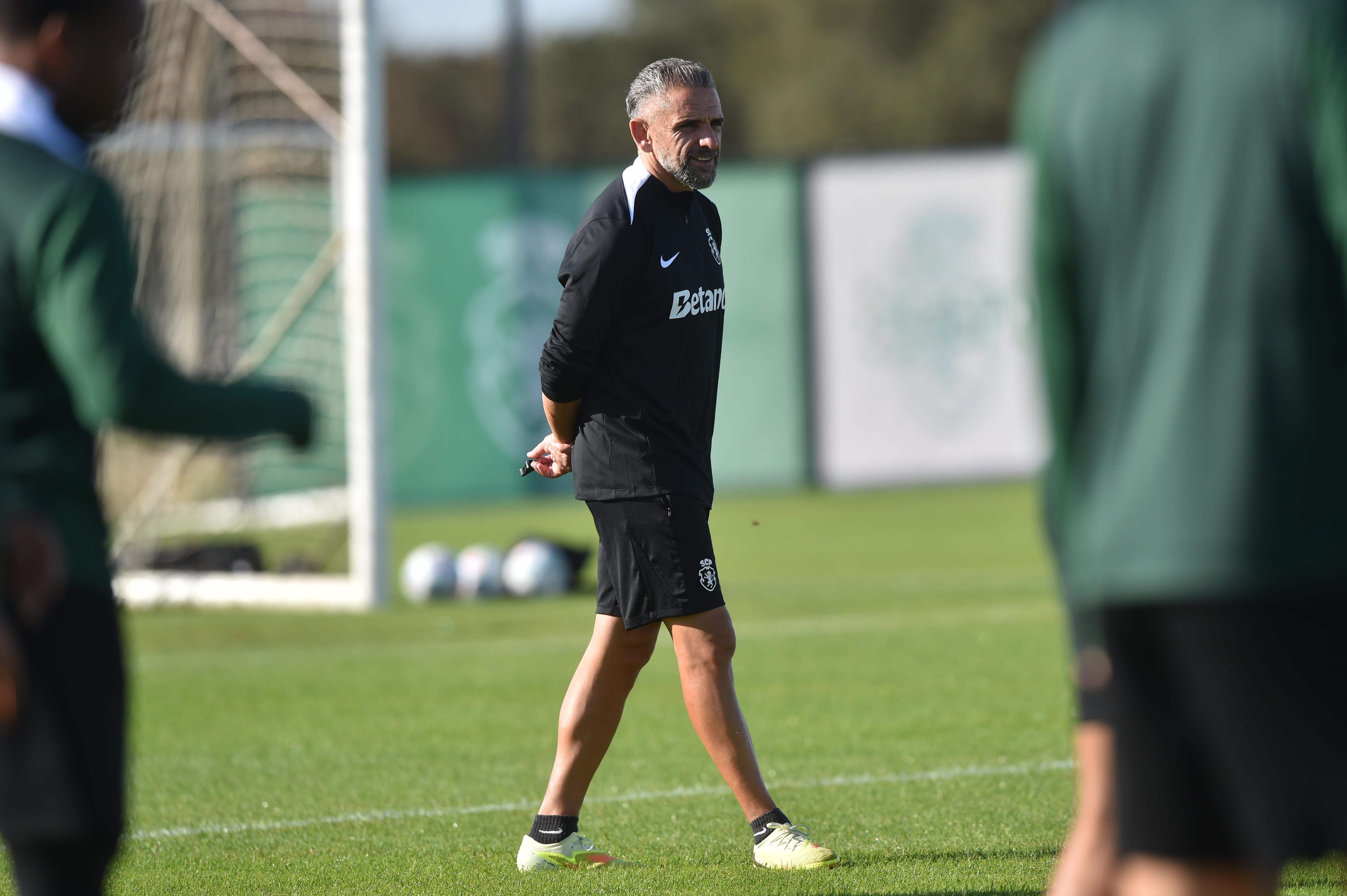 Treino do Sporting antes do Lens - Rui Borges - foto: Miguel Nunes