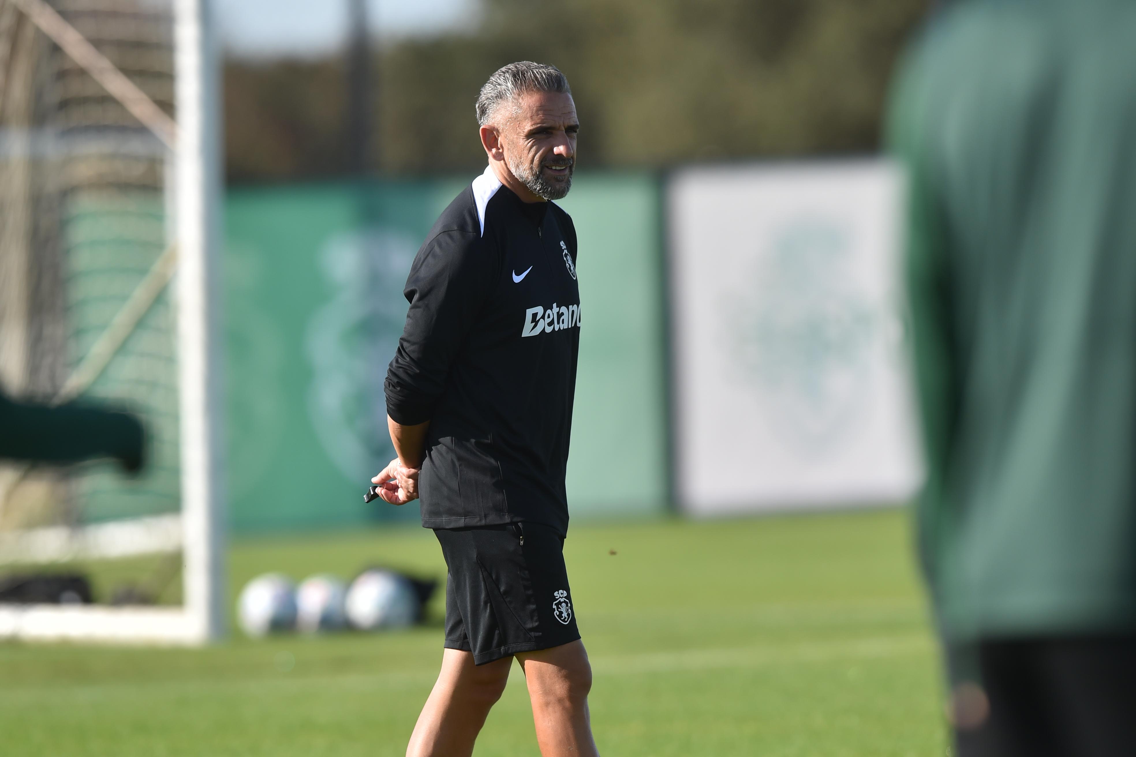 Rui Borges já orientou um treino na manhã deste sábado - Foto: Miguel Nunes
