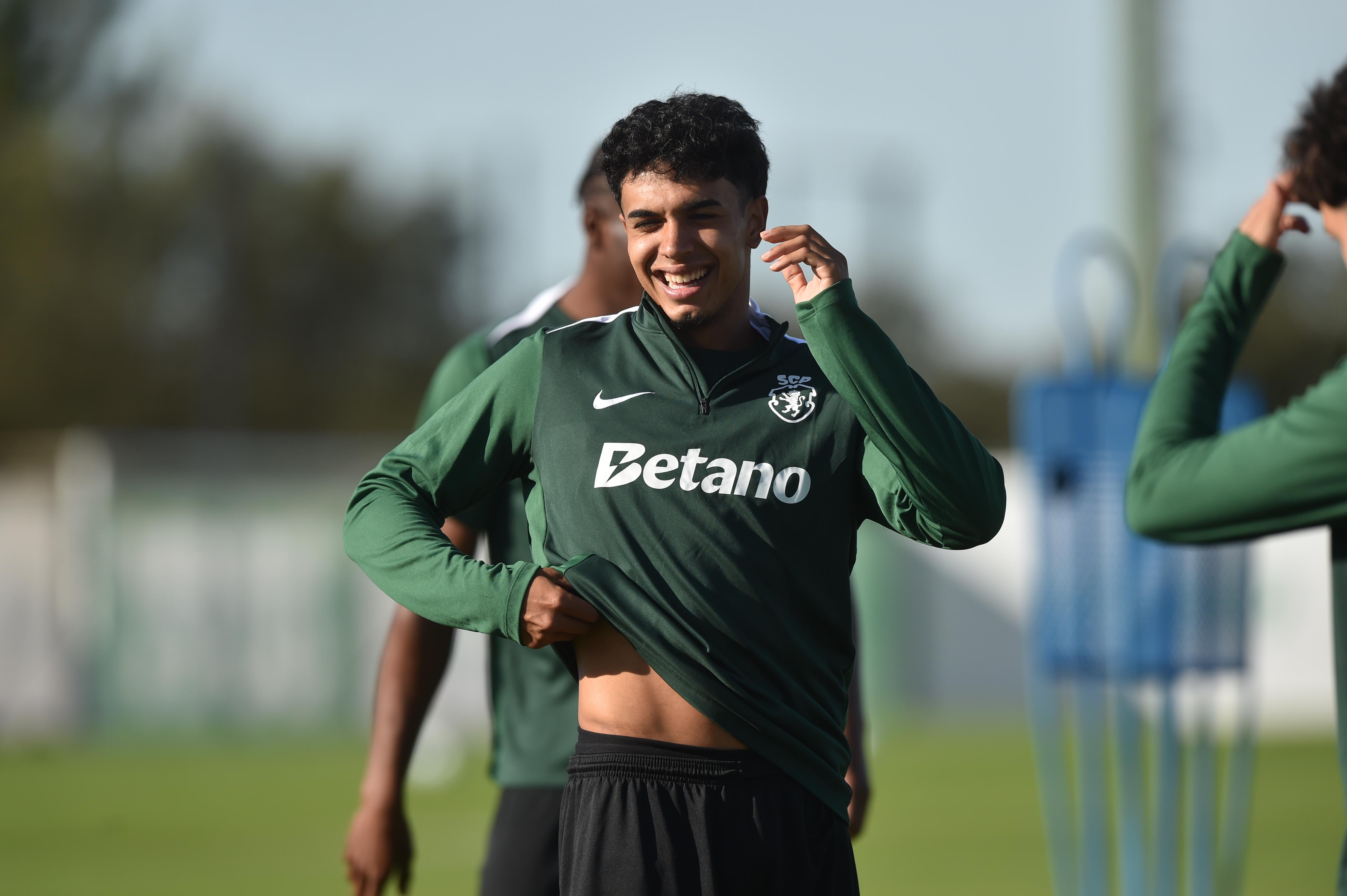Treino do Sporting antes do Lens  - foto: Miguel Nunes