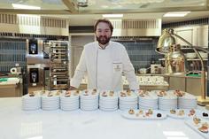 O chef Vítor Matos soma seis estrelas Michelin e promete variedade e qualidade no novo lounge do estádio da Luz - foto: Francisco Paraíso/SL BENFICA