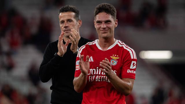 Sudakov e Marco Silva, respetivamente médio e treinador do Benfica (foto: Imago)