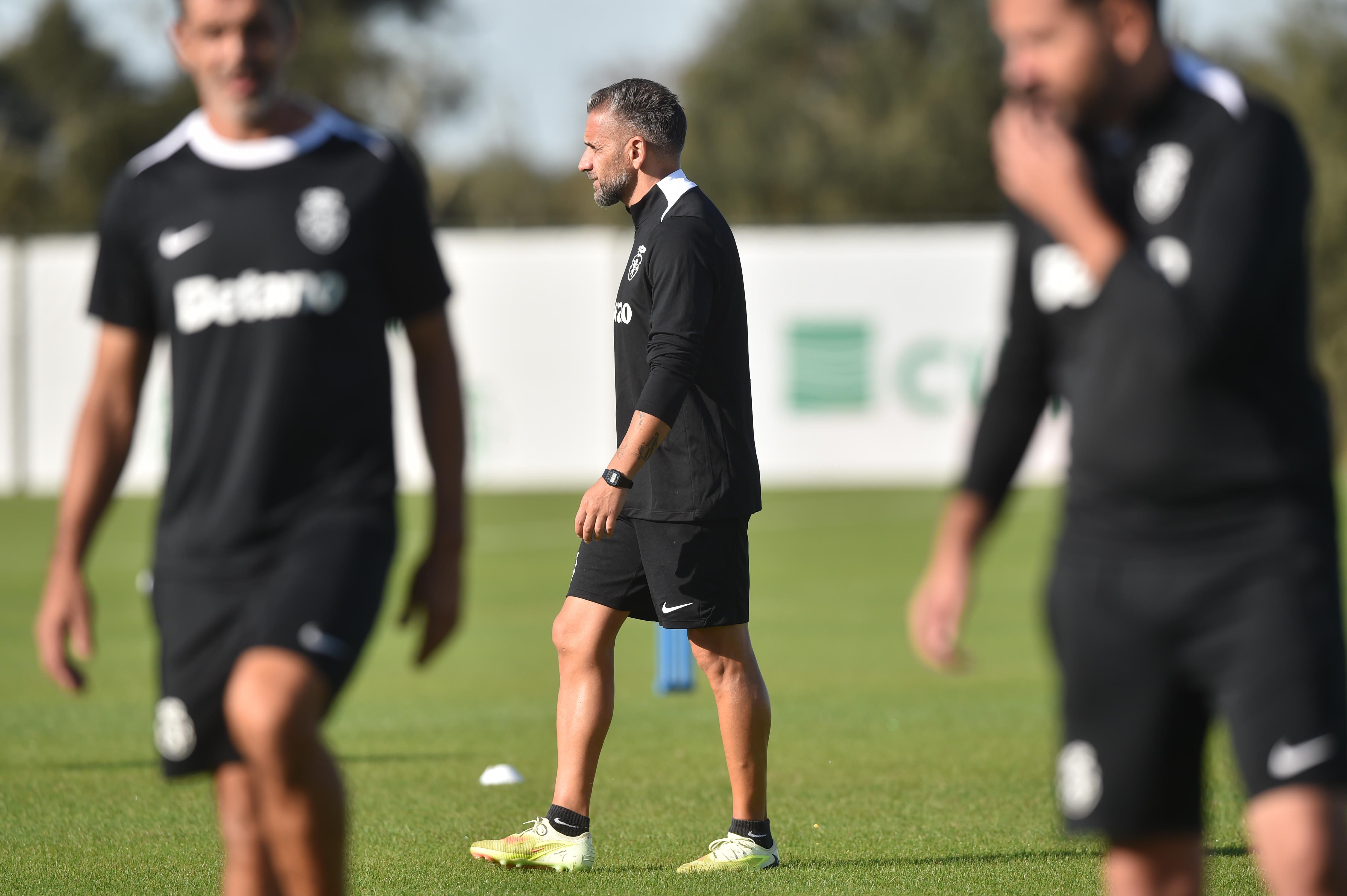 Treino do Sporting antes do Lens - Rui Borges  - foto: Miguel Nunes