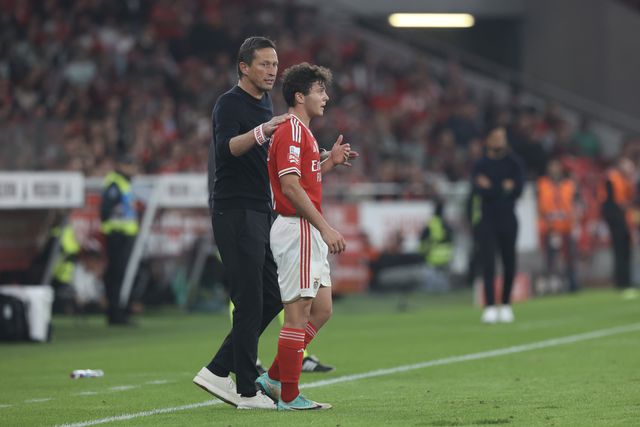 João Neves empata dérbi já em período de compensação (vídeo)