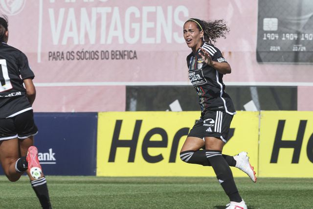 «Sabia que o Benfica era um clube grande, mas fiquei surpreendida com a estrutura da equipa feminina»
