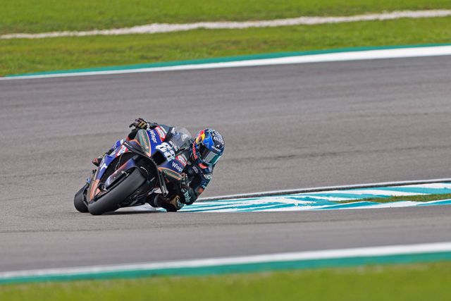 Miguel Oliveira abandona GP da Malásia após queda