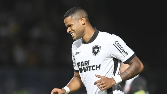 Bragantino-Botafogo acaba empatado e quem sorri é o Palmeiras