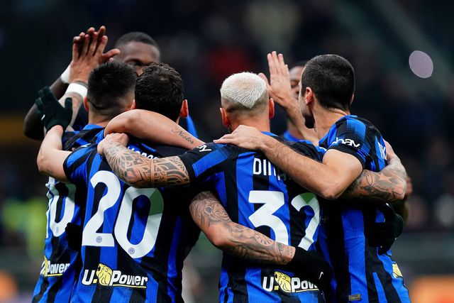 Inter vence Frosinone e mantém liderança da Serie A
