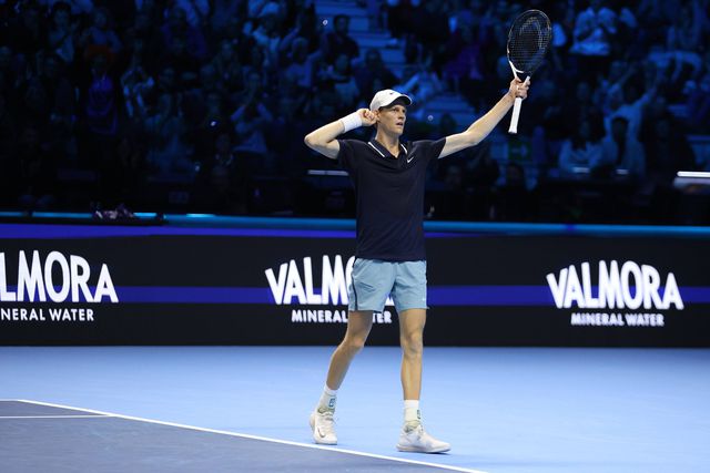 Sinner elimina Fritz; Medvedev com primeiro triunfo nas finais ATP