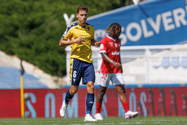 Estoril: Meio-campo que ganhou…ainda não mexeu