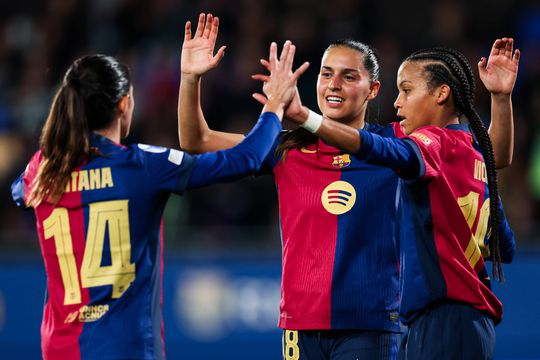 «Saída do Barcelona? Não sei se serei mulher de um clube só...»