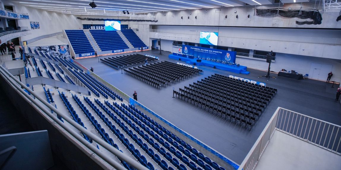 Vista do interior do Dragão Arena