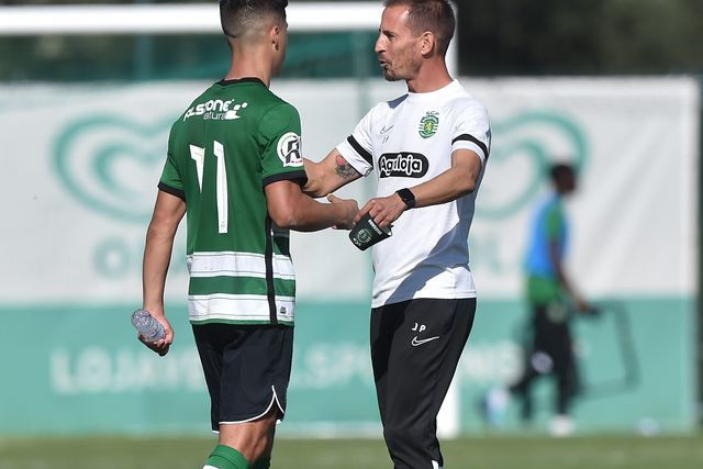 Sporting: dia 1 de João Pereira começa esta manhã na Academia