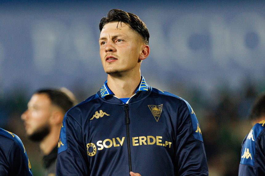 Felix Bacher persiste como único totalista do plantel do Estoril e, no espaço deste último ano, falhou...um jogo. Foto: IMAGO