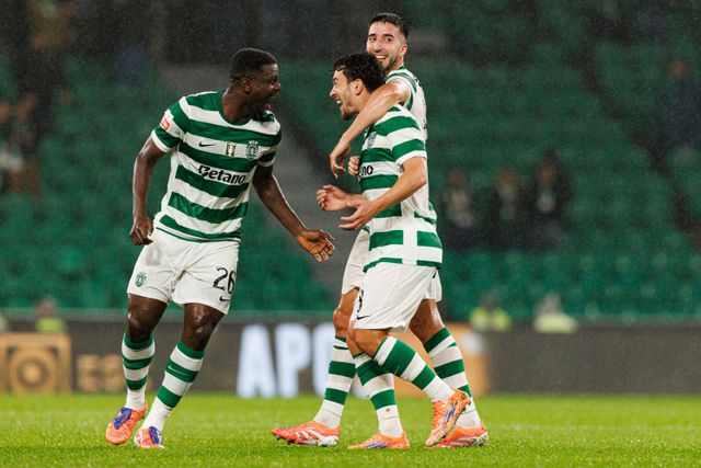 Ousmande Diomande, à esquerda, defesa-central de 21 anos - Foto: IMAGO