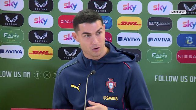 Ronaldo 'finta' pergunta sobre o futuro: «Queres fazer uma à Ronaldinho»
