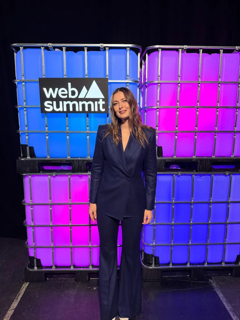 Sharapova rende-se a Lisboa! Que ACE!