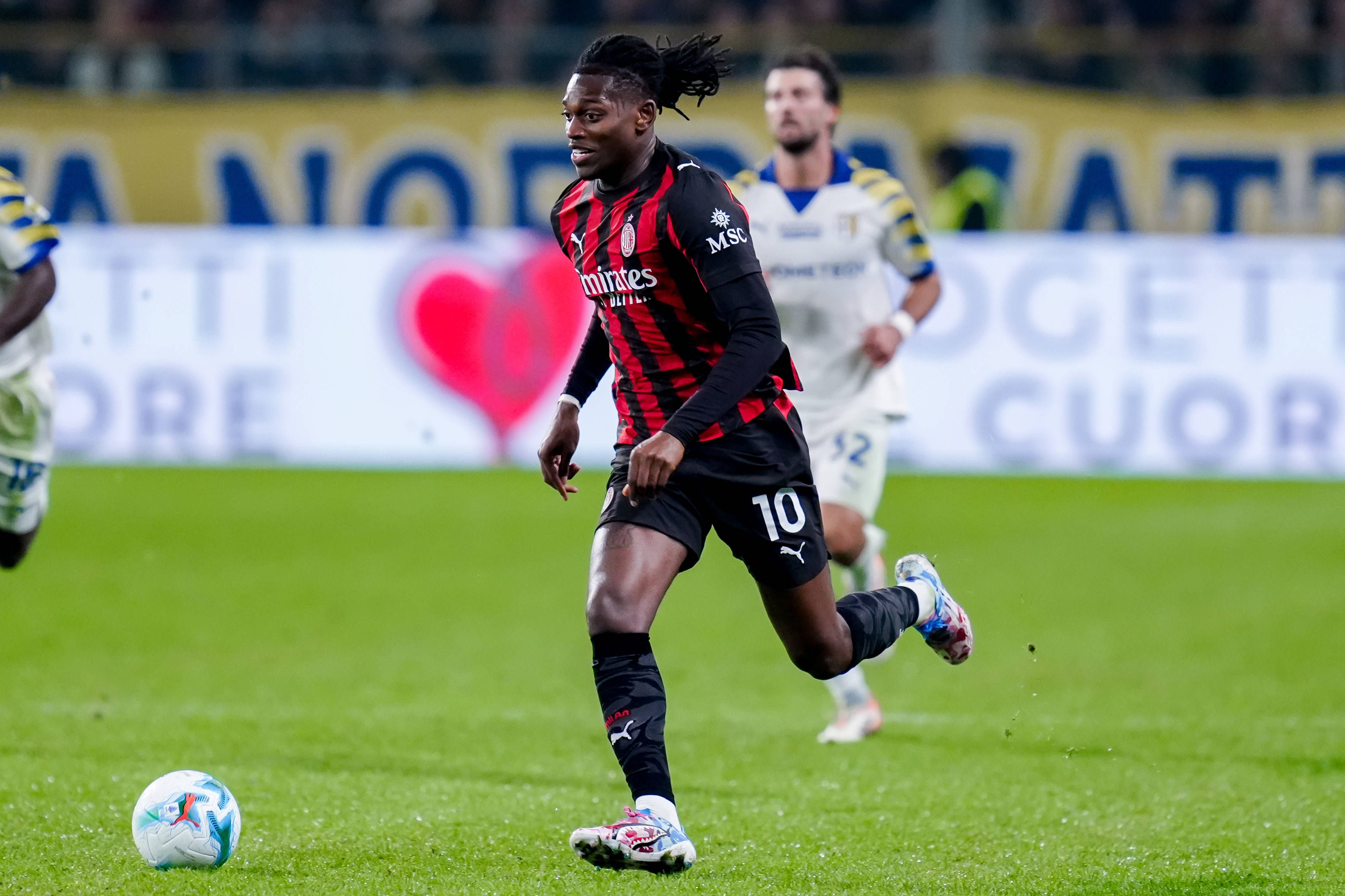 99. Rafael Leão, Milan, 9,3 milhões de euros por época - Foto: IMAGO