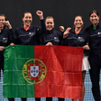 Quatro tenistas portuguesas a representar o país no BJKC e a selecionadora - Foto: ITFTennis