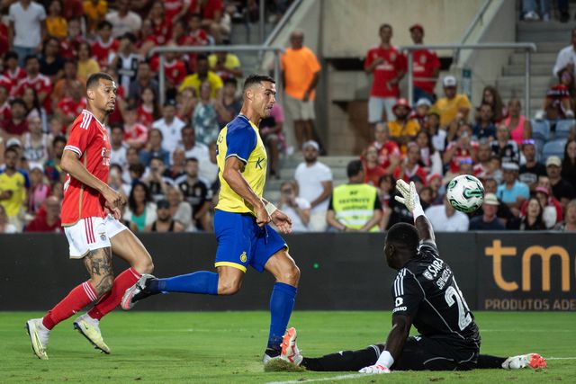 Presidente do Internacional assume interesse em João Victor