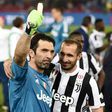 «Camarada de mil batalhas»: Buffon reage ao fim da carreira de Chiellini