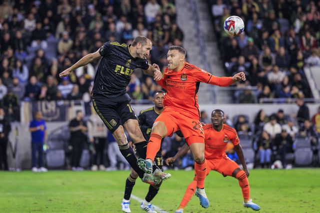 Oficial: Chiellini coloca um ponto final na carreira