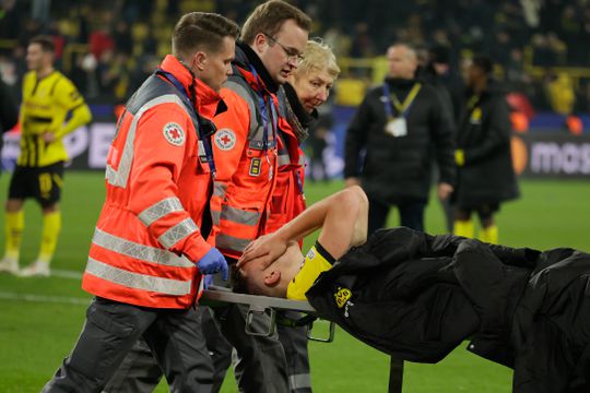 Lesão «horrível» deixa Dortmund sem centrais