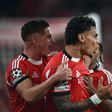 Ivanovic e Ríos, avançado e médio do Benfica - Foto Miguel Nunes