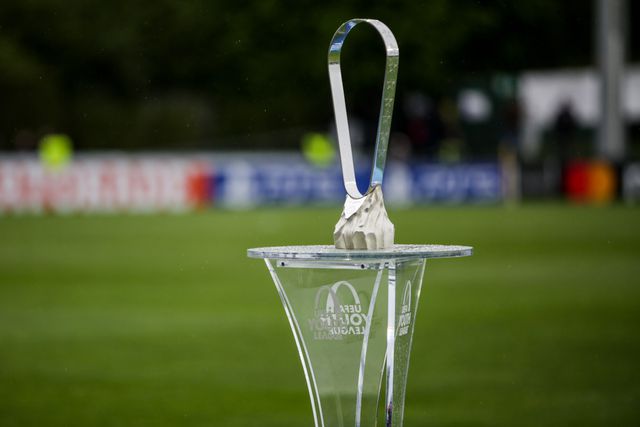 Troféu da Youth League - Foto SL Benfica