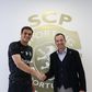Diego Callai com o presidente leonino, Frederico Varandas, após a renovação de contrato - Foto: SPORTING CP