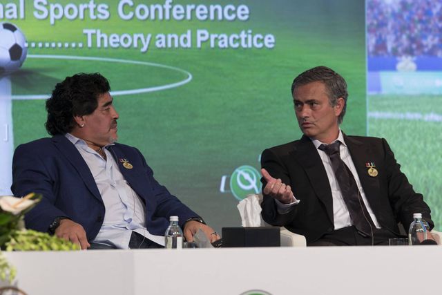 Maradona e José Mourinho em 2012 - Foto: IMAGO