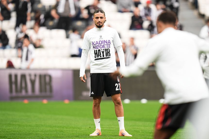 Taylan Bulut, jovem lateral do Besiktas