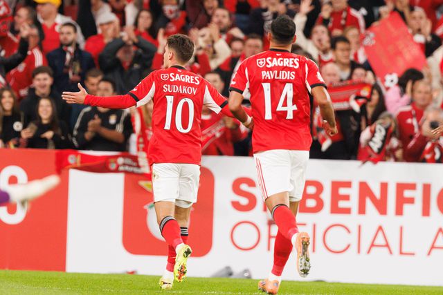Sudakov marcou pelo Benfica ao Casa Pia na Luz, Pavlidis assistiu