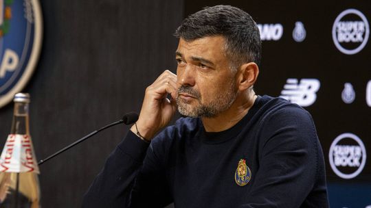 Sérgio Conceição causa discórdia no Barcelona