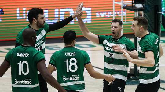 Sporting complica, mas vence Vitória de Guimarães