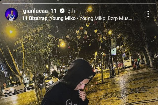 À espera da oficialização, reforço do Benfica passeia por Lisboa (foto)