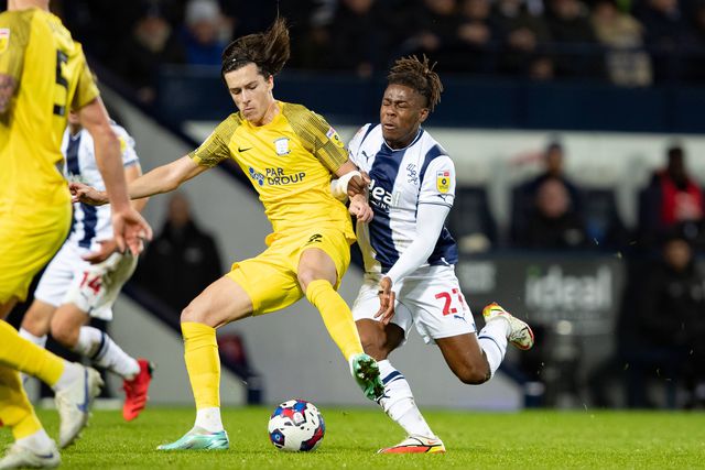 Mercado Benfica: Álvaro Fernández fora dos convocados do Granada