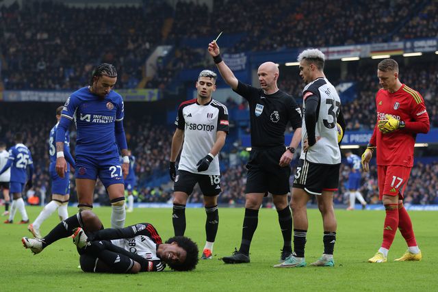 Marco Silva indignado: «Devia ter sido vermelho direto para Malo Gusto»