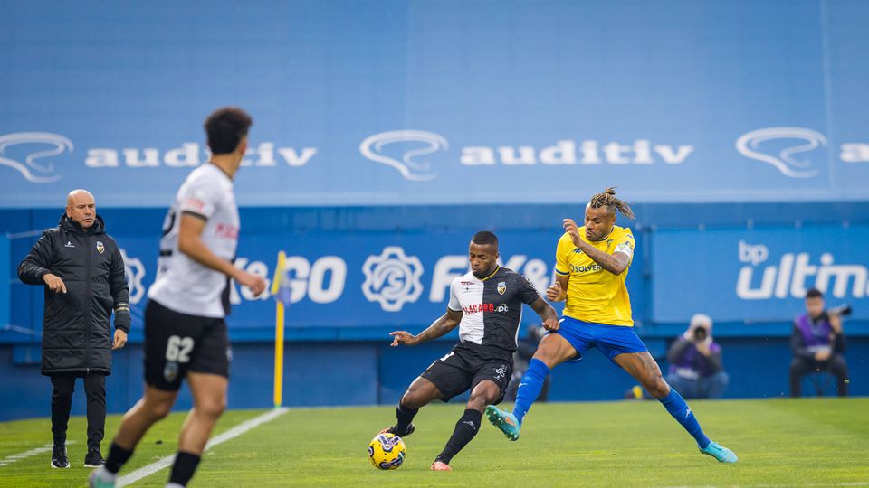 Farense: Pastor lesionado, é dúvida para o jogo com o Casa Pia