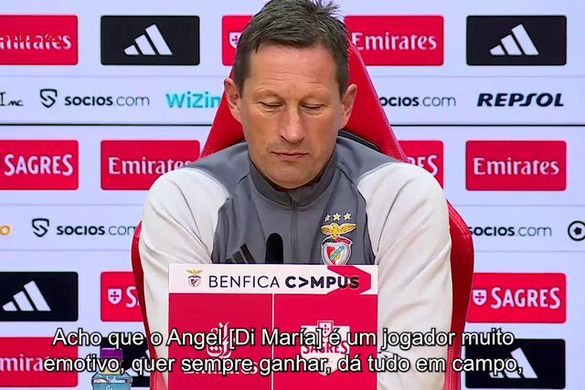 Schmidt defende Di María, jogador «emocional mas respeitador»