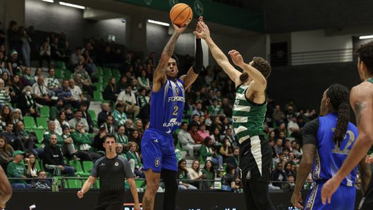 «Vai ser uma batalha»: Cleveland Melvin sobre clássico contra Sporting