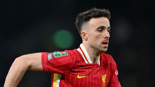 Liverpool: Diogo Jota volta a parar