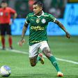 Dudu atuando pelo Palmeiras em 2024