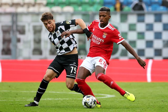 Pedro Malheiro defrontando o Benfica ao serviço do Boavista (Foto: Eduardo Oliveira)